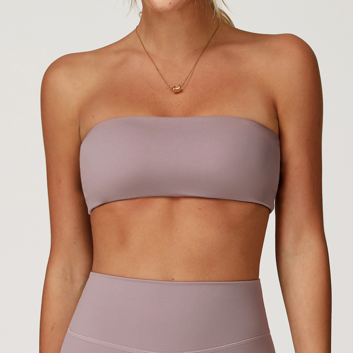 Seamless Nude Feel Sports Bra  - огляд і ціна Base Layer Top