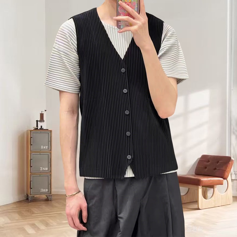 Miyake Pleated Original Unders - огляд і ціна Undershirt Crew Neck